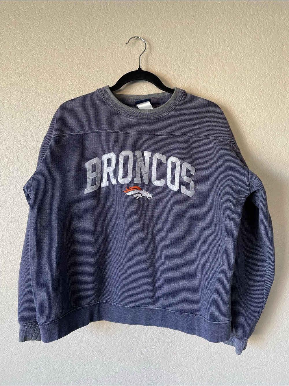 Vintage Pro Player Denver Broncos Sweatshirt Large Embroidered Varsity 90s